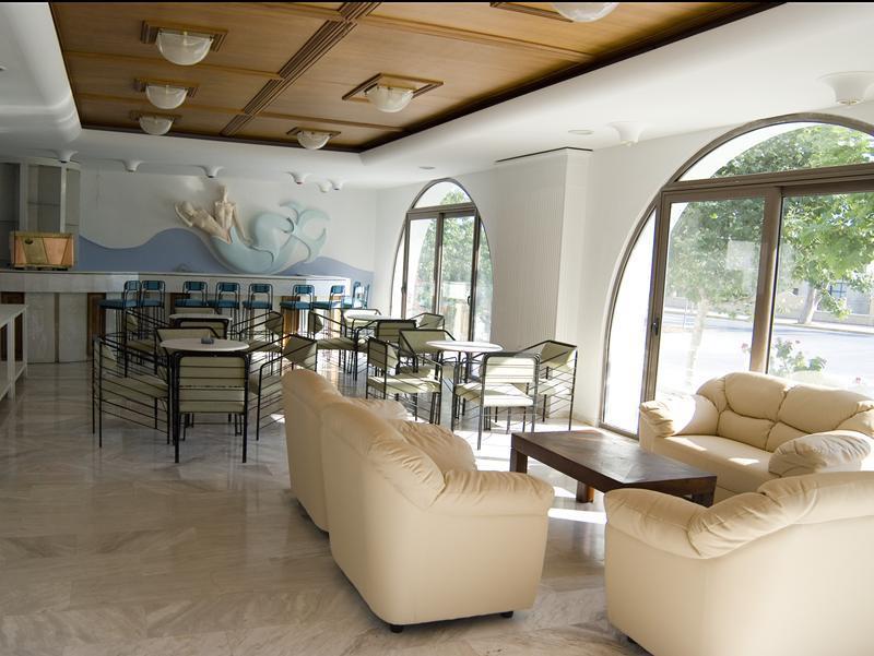 Bay Hotel 2*