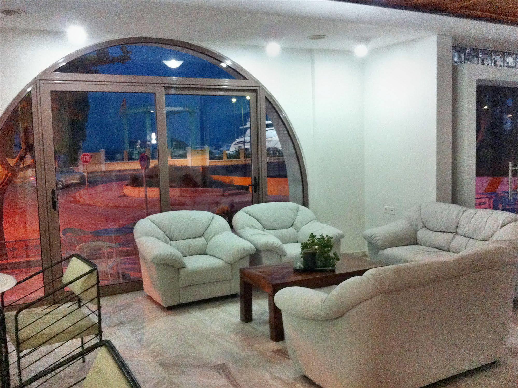 Hotel Bay